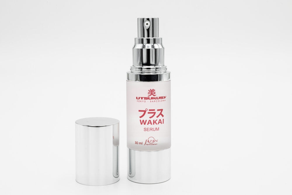 Serum facial Wakai utsukusy cosmetics