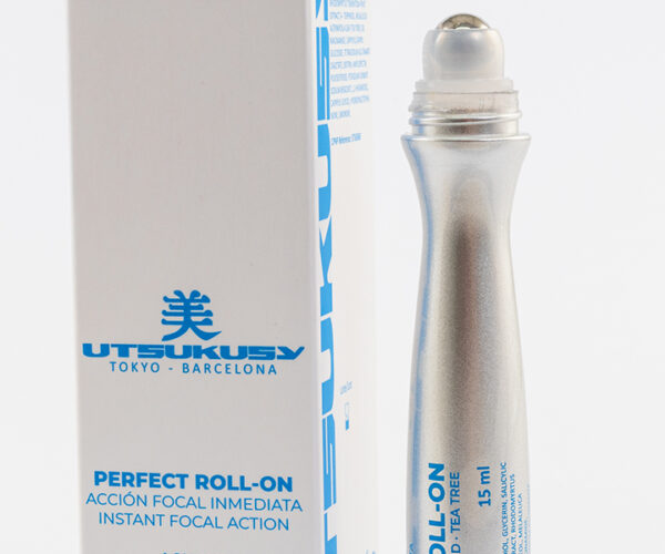 Perfect Roll-on, utsukusy cosmetics. Ideal para combatir y acelerar la eliminación de las impurezas puntuales.